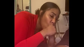 Liyah Da Bunni takes amateur blowjob to new level with BBC