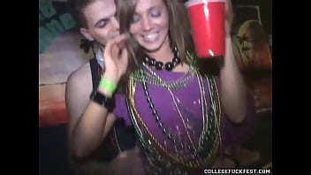 College girl gets fucked by amateur guy at Mardi Gras party