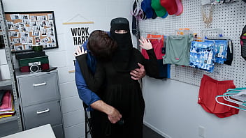 Teen hijab thief caught by officer in a steamy encounter